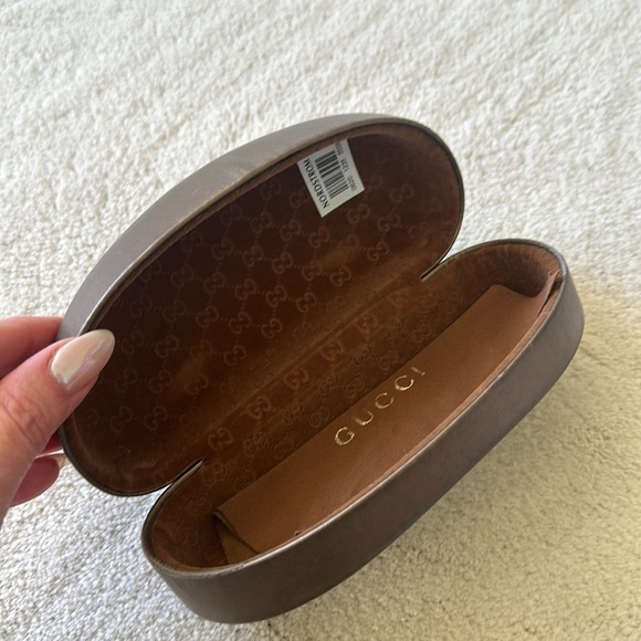 Gucci 59mm Round Sunglasses in Gold/Brown Gradient - Picture 11 of 11